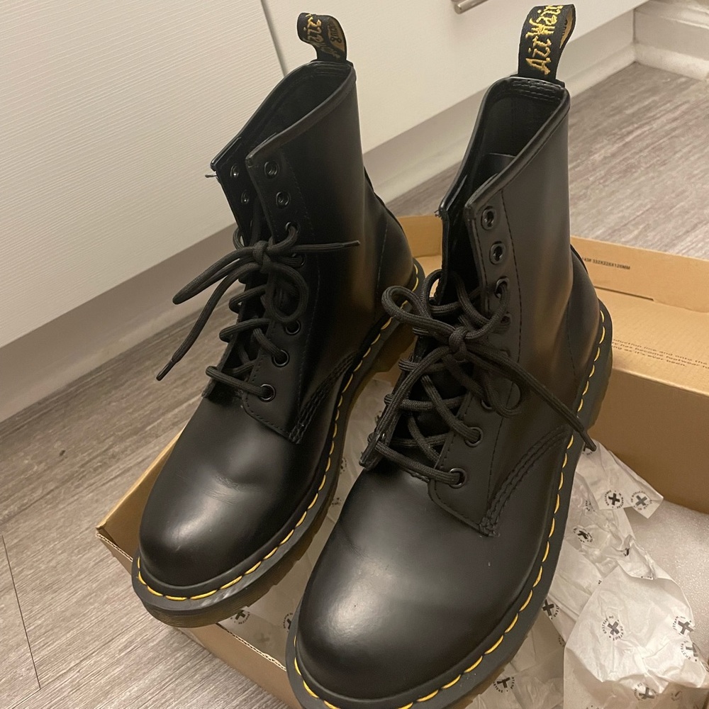 Dr Marten Boots